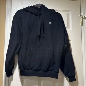 Alo yoga black accolade hoodie